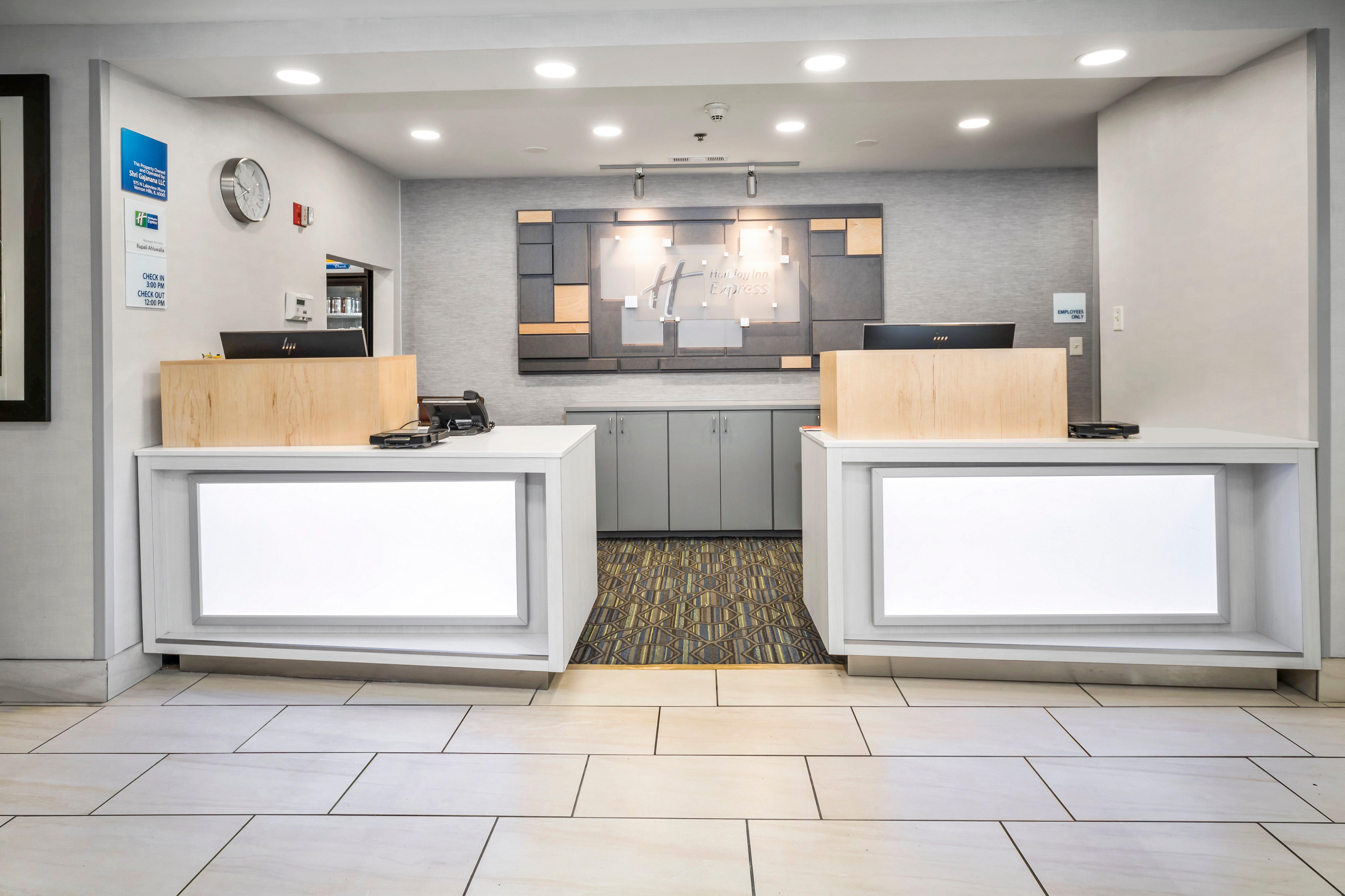 Express Chicago Northwest-vernon Hills By Ihg Hotel