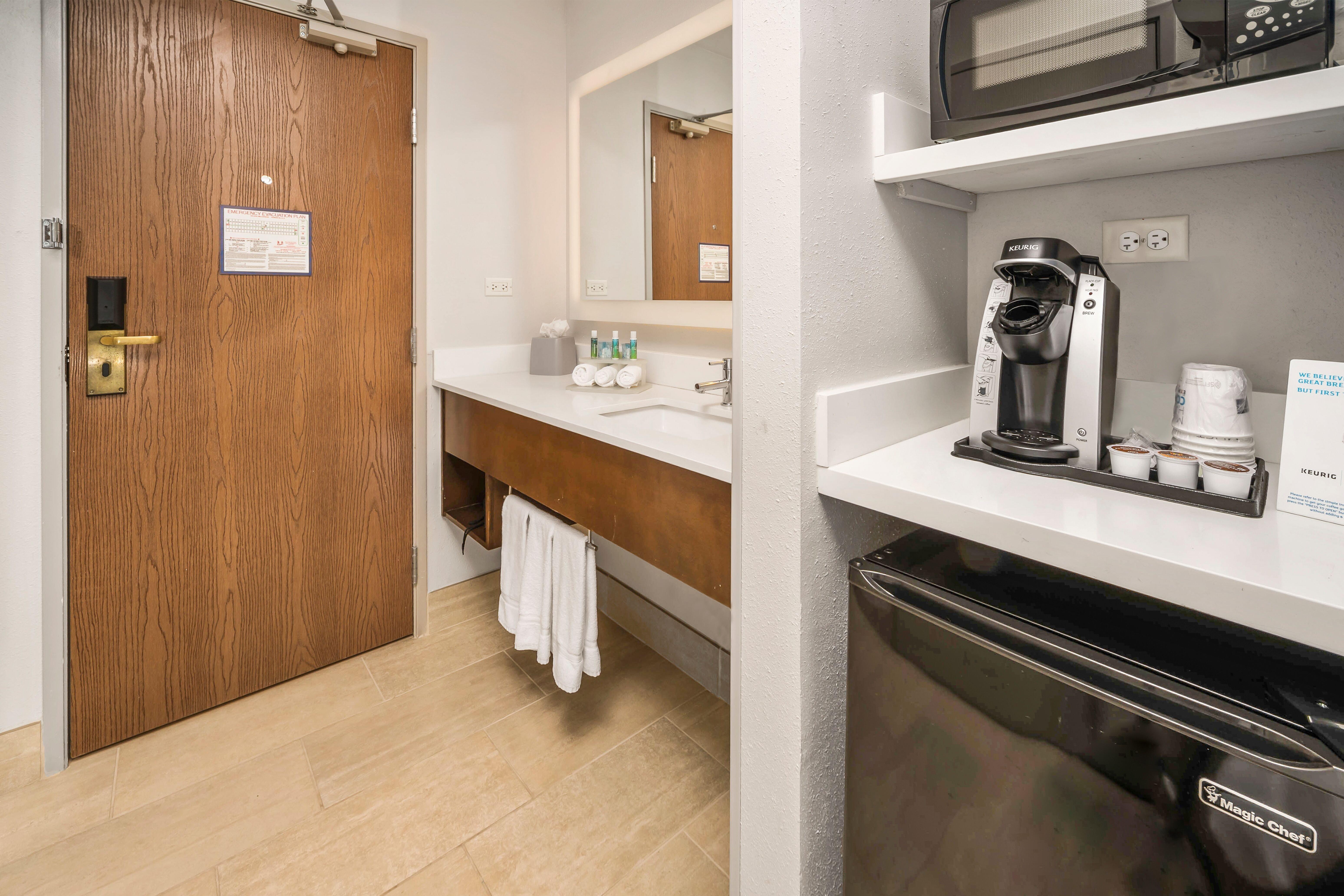 Express Chicago Northwest-vernon Hills By Ihg Hotel 2*