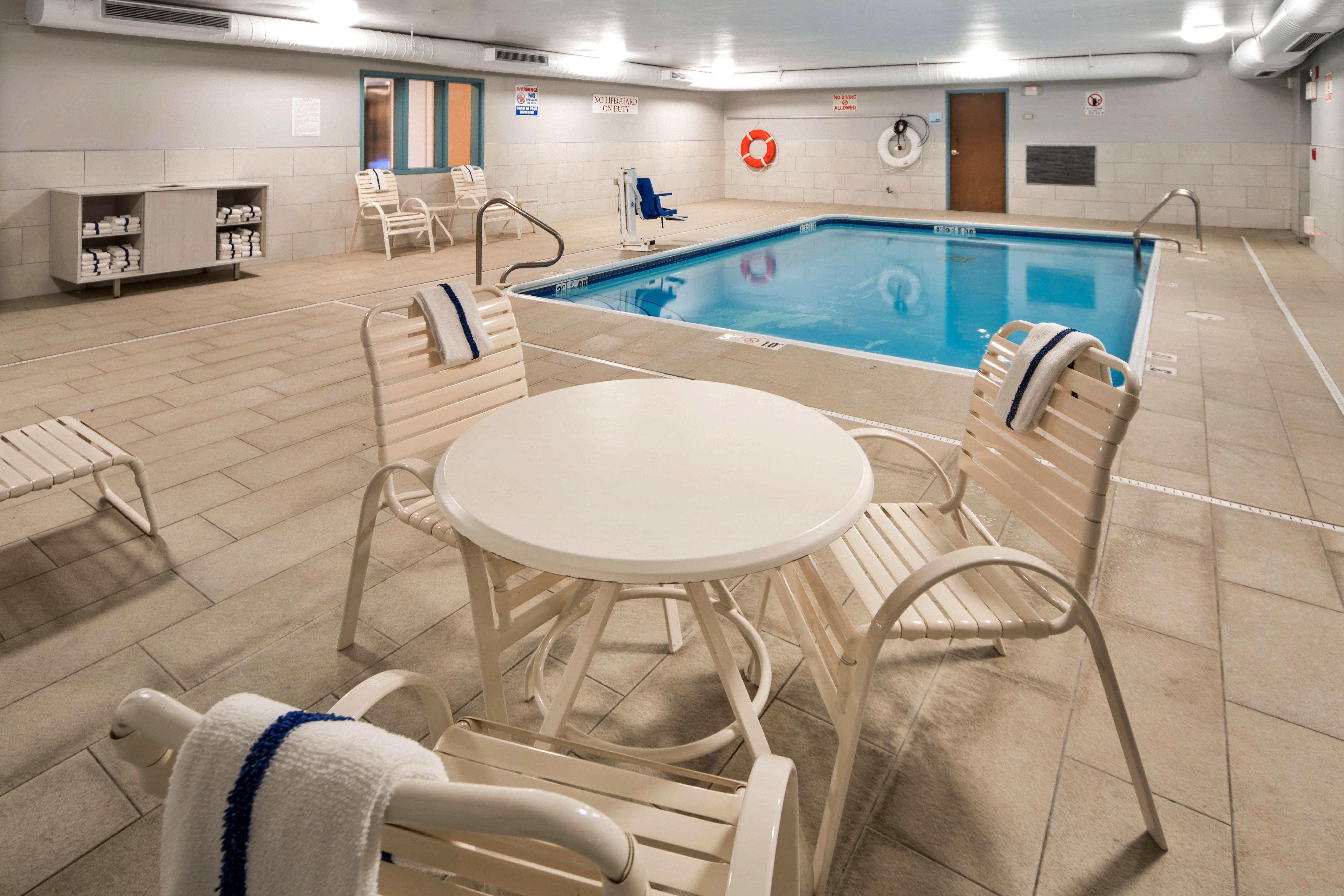 Hotel Express Chicago Northwest-vernon Hills By Ihg Vernon Hills