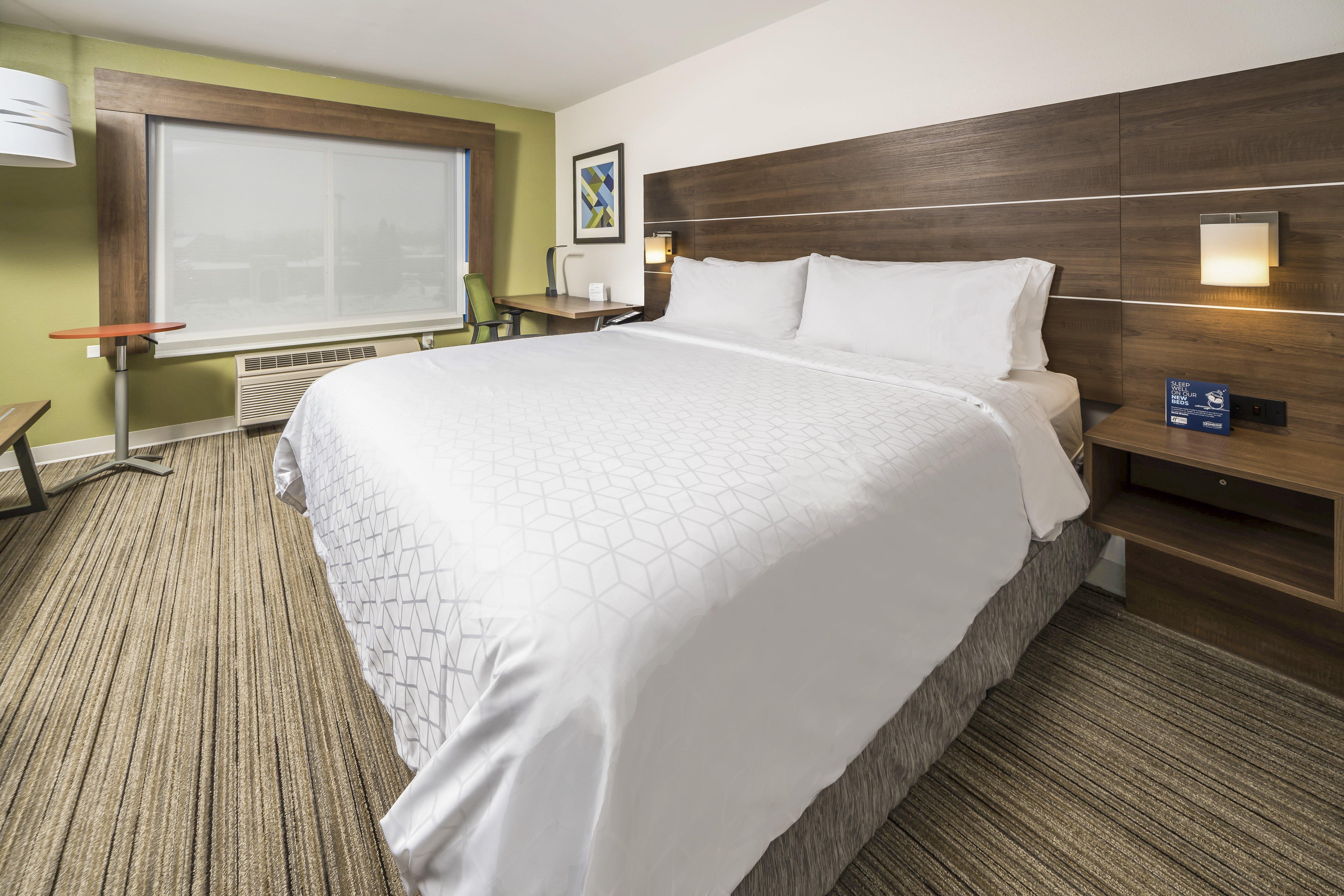 Holiday Express Chicago Northwest-vernon Hills By Ihg Hotel