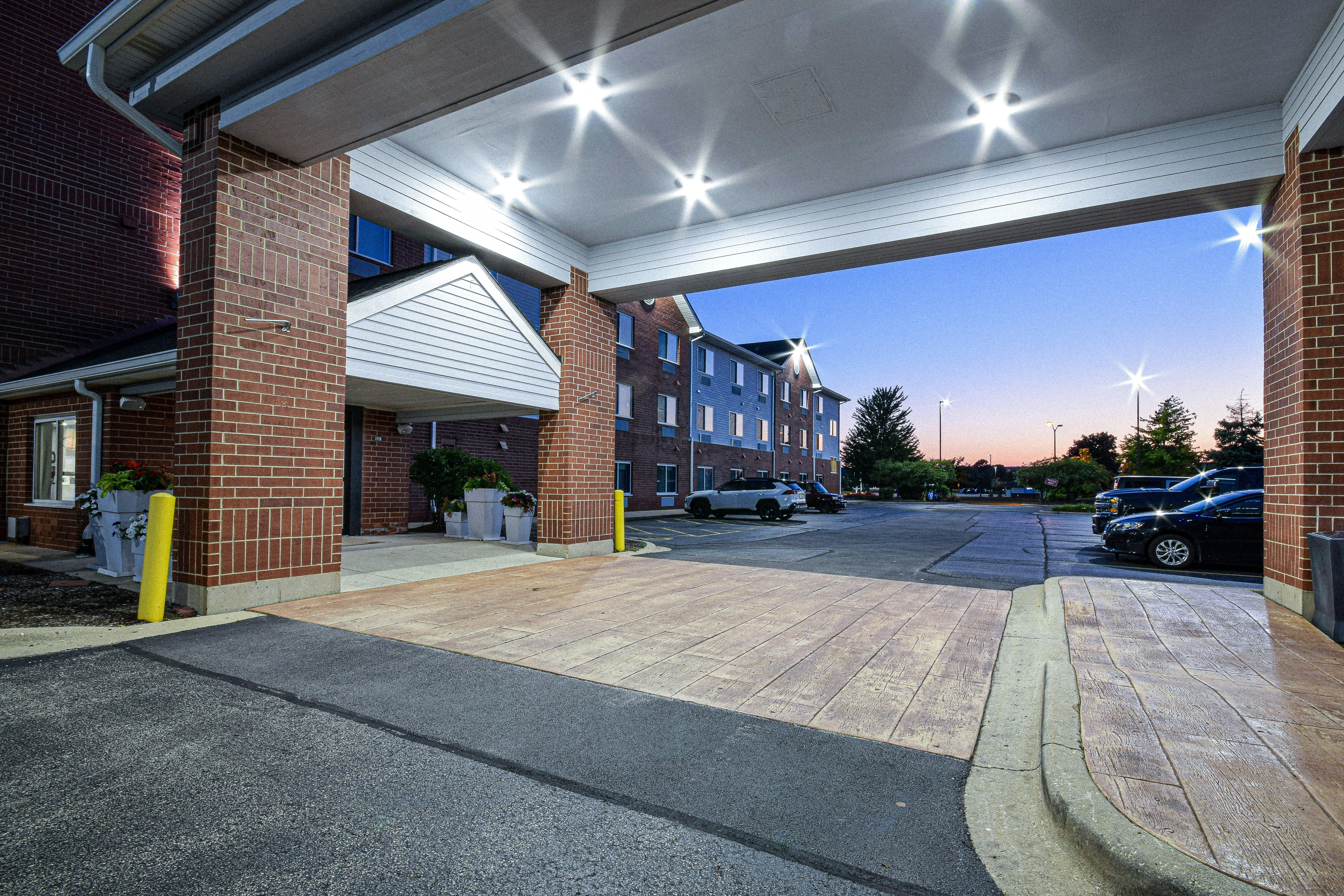 Express Chicago Northwest-vernon Hills By Ihg