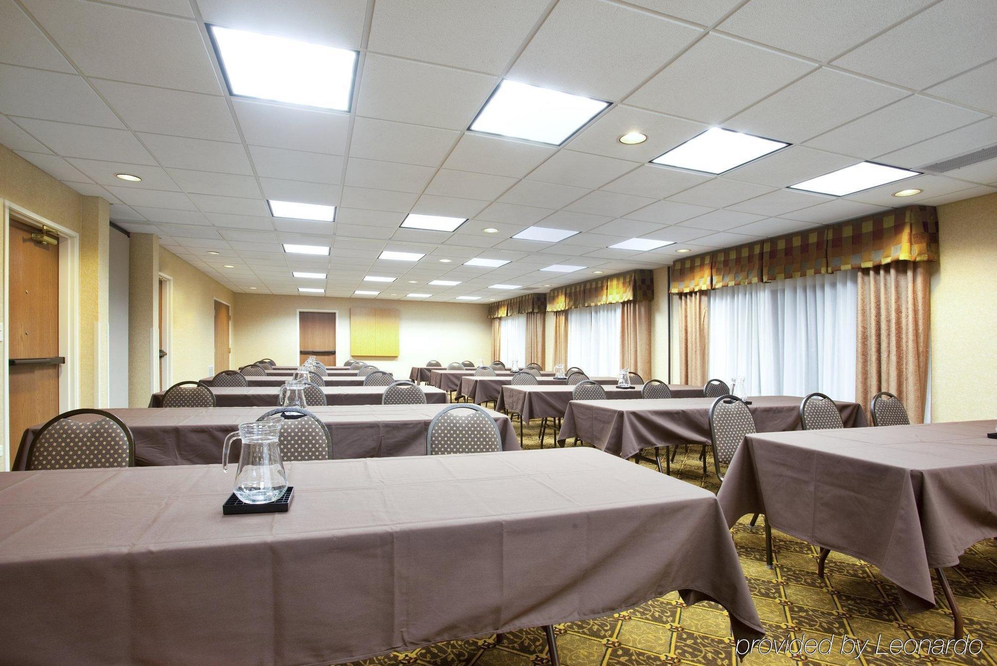 Express Chicago Northwest-vernon Hills By Ihg Hotel Vernon Hills