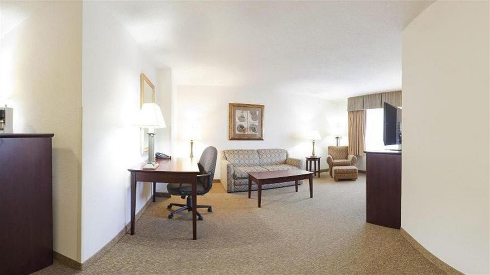 Hotel Express Chicago Northwest-vernon Hills By Ihg Vernon Hills