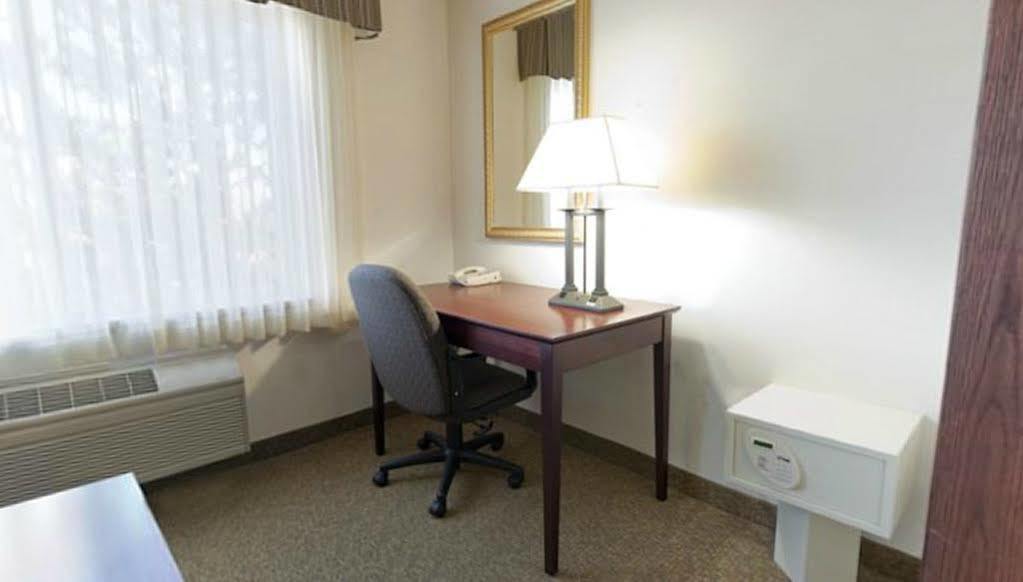 Hotel Express Chicago Northwest-vernon Hills By Ihg